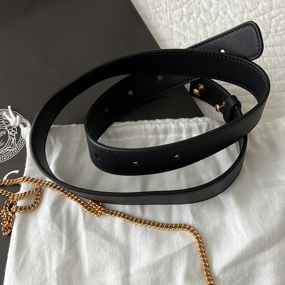 Versace - Picture 5 of 7